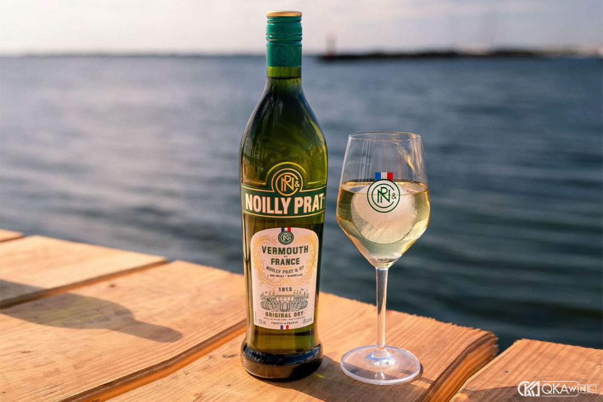 Cách thưởng thức và bảo quản Dry Vermouth đúng chuẩn