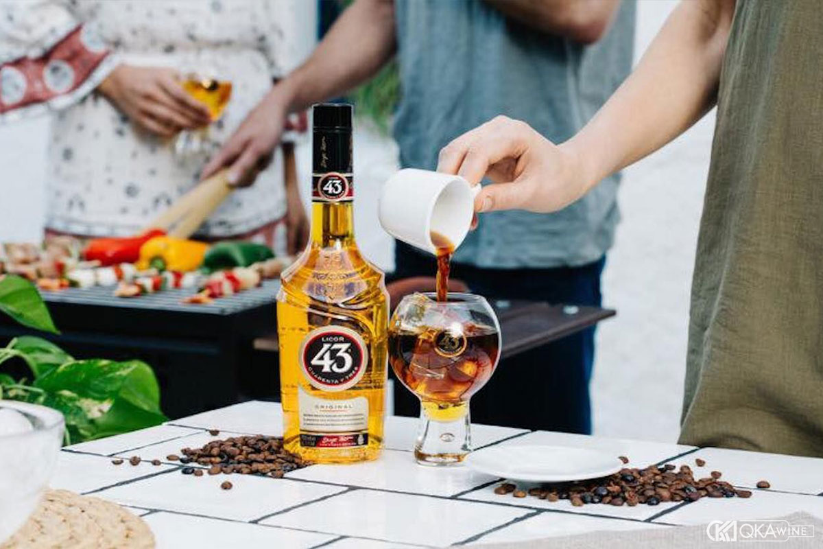 Cách uống digestif đúng chuẩn và dễ áp dụng