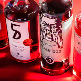 Cách uống rượu Liqueur đúng chuẩn