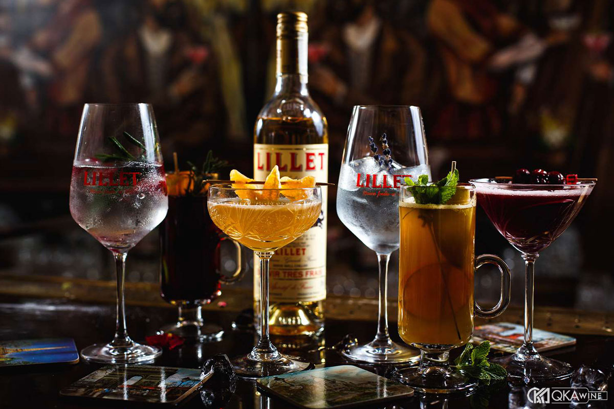 Nhóm cocktail Blanc Vermouth kết hợp rượu vang và aperitif