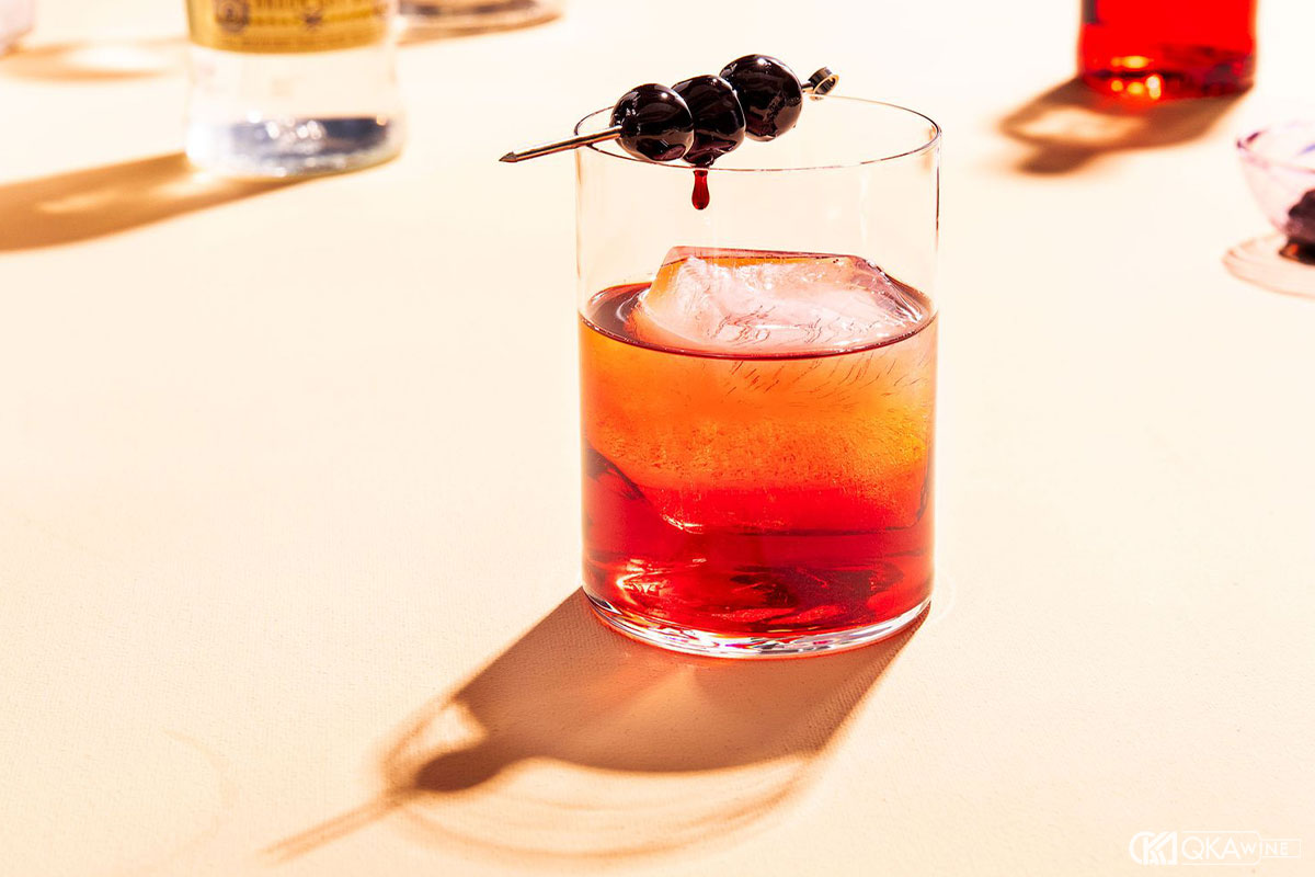 Hiểu đúng Cocktails Rouge Vermouth theo trải nghiệm người dùng