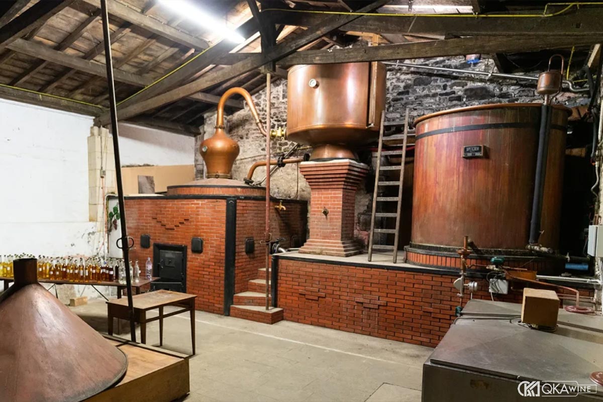 Nguồn gốc lịch sử Eau-de-Vie