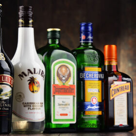 Rượu Liqueur là gì?