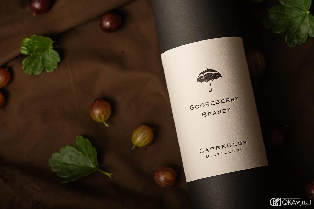 So sánh Eau-de-Vie và Brandy