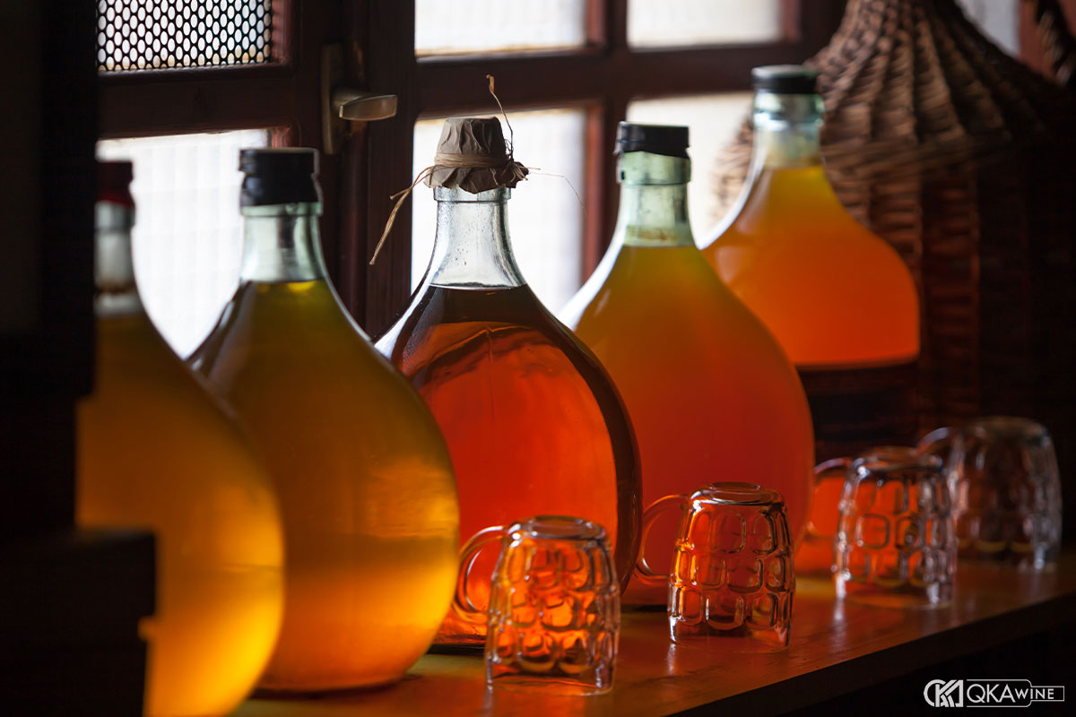 Thành phần và quy trình tạo nên rượu Liqueur