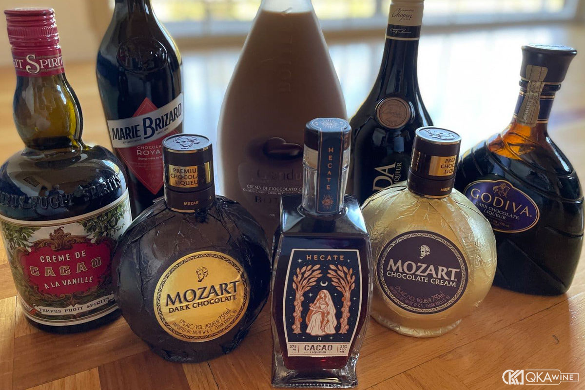 Vì sao có chai Liqueur nhẹ, có chai lại khá mạnh?