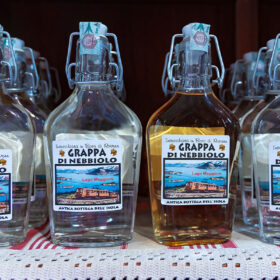 Cách chọn rượu Grappa
