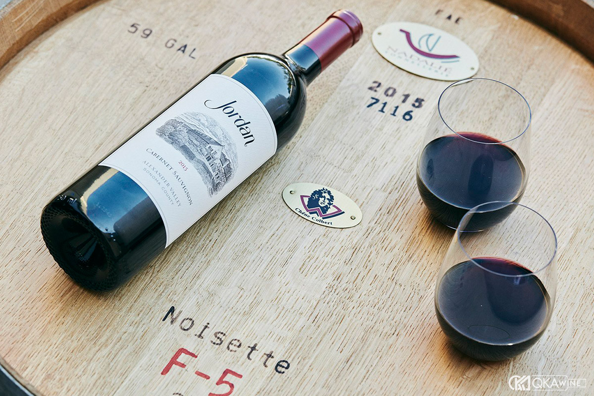 Gỗ sồi Pháp trong vang California