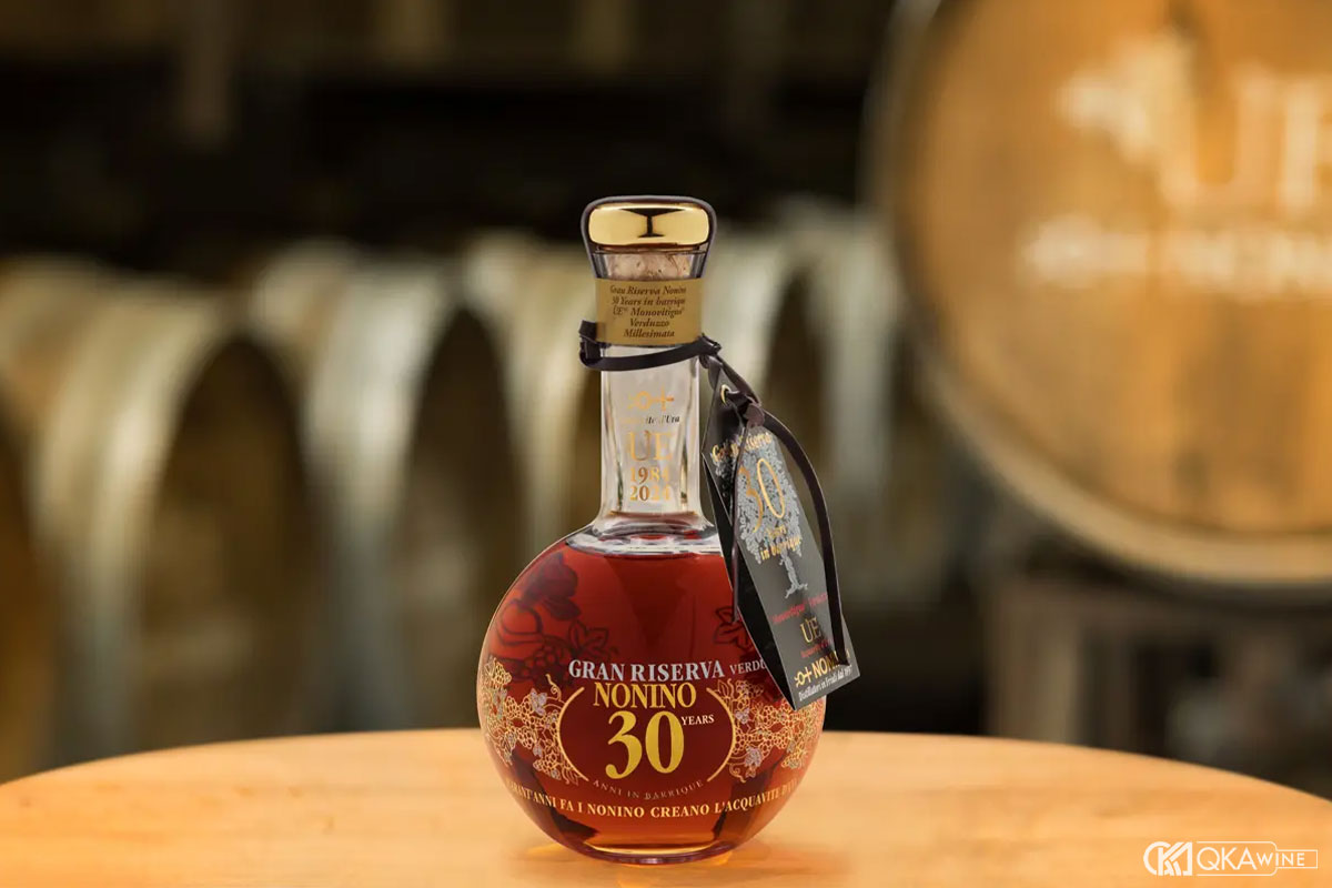 Grappa xuất hiện ở đâu trong dòng chảy của bữa ăn?