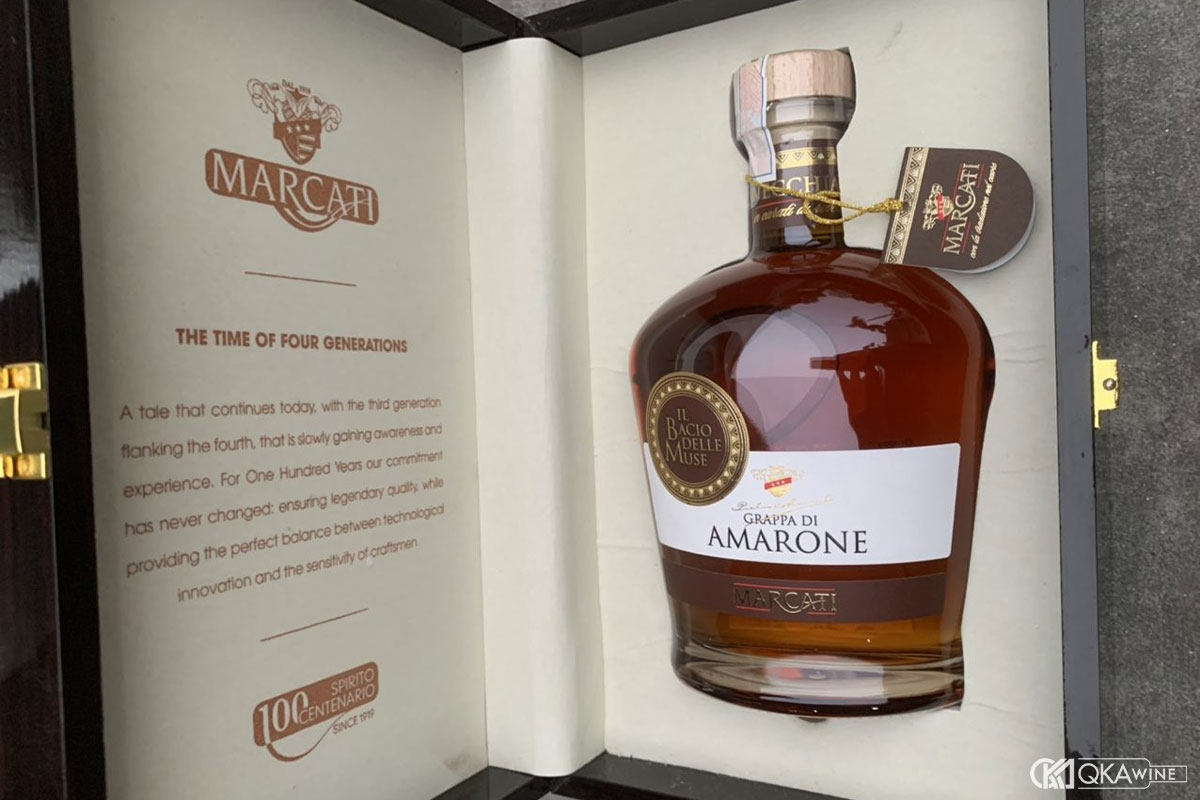 Uống Grappa Tommasi di Amarone trong bối cảnh nào phù hợp?