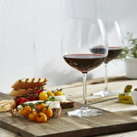 Vang Bordeaux uống với gì ngon nhất?