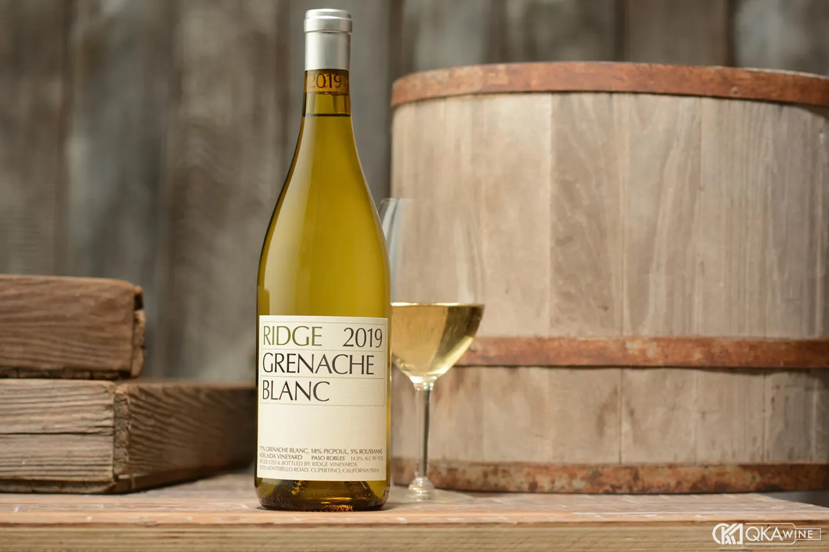 Chọn rượu vang Grenache Blanc