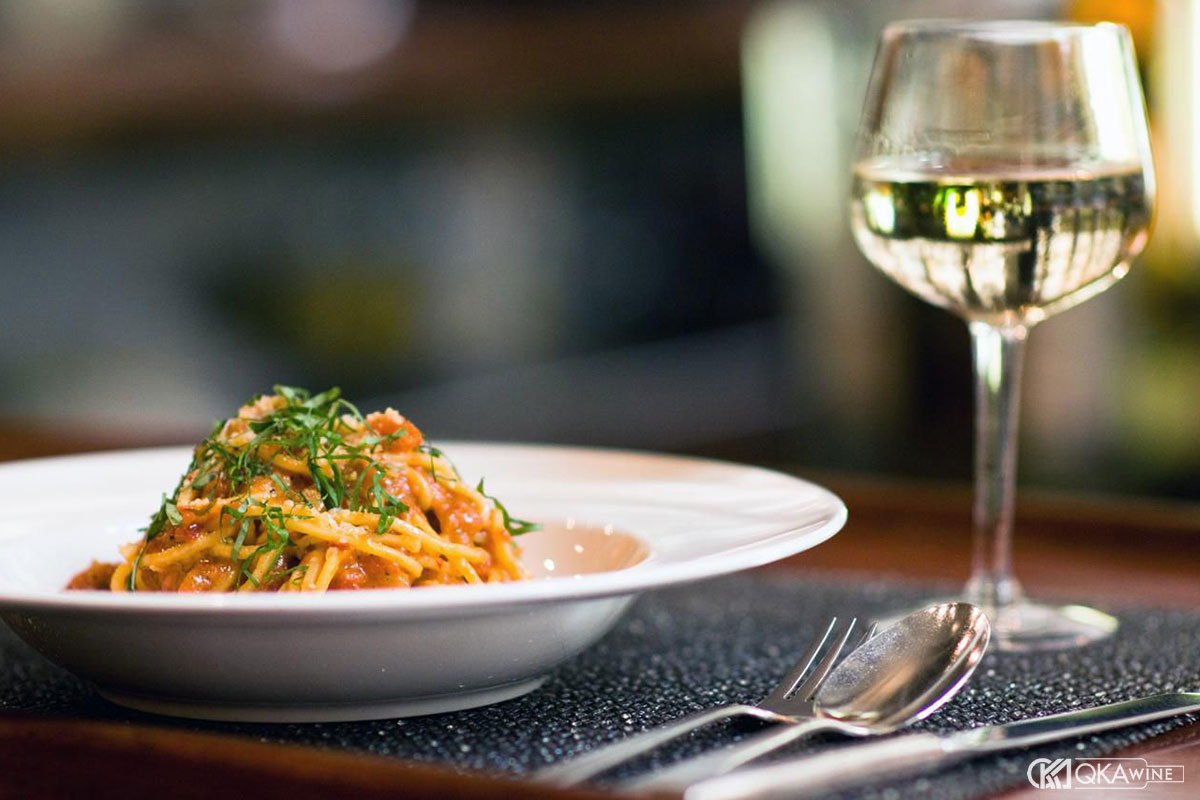 Gợi ý kết hợp món ăn với rượu vang Riesling