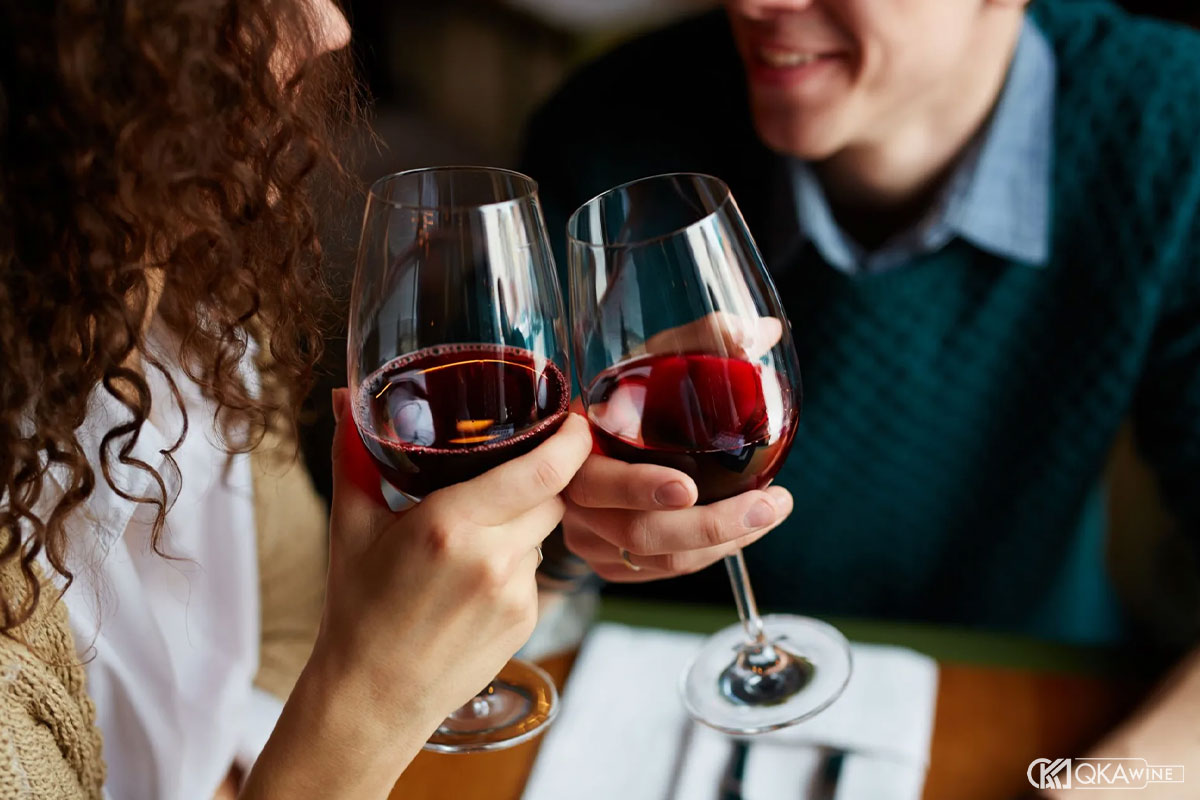 Nhóm vang đỏ cân bằng và linh hoạt