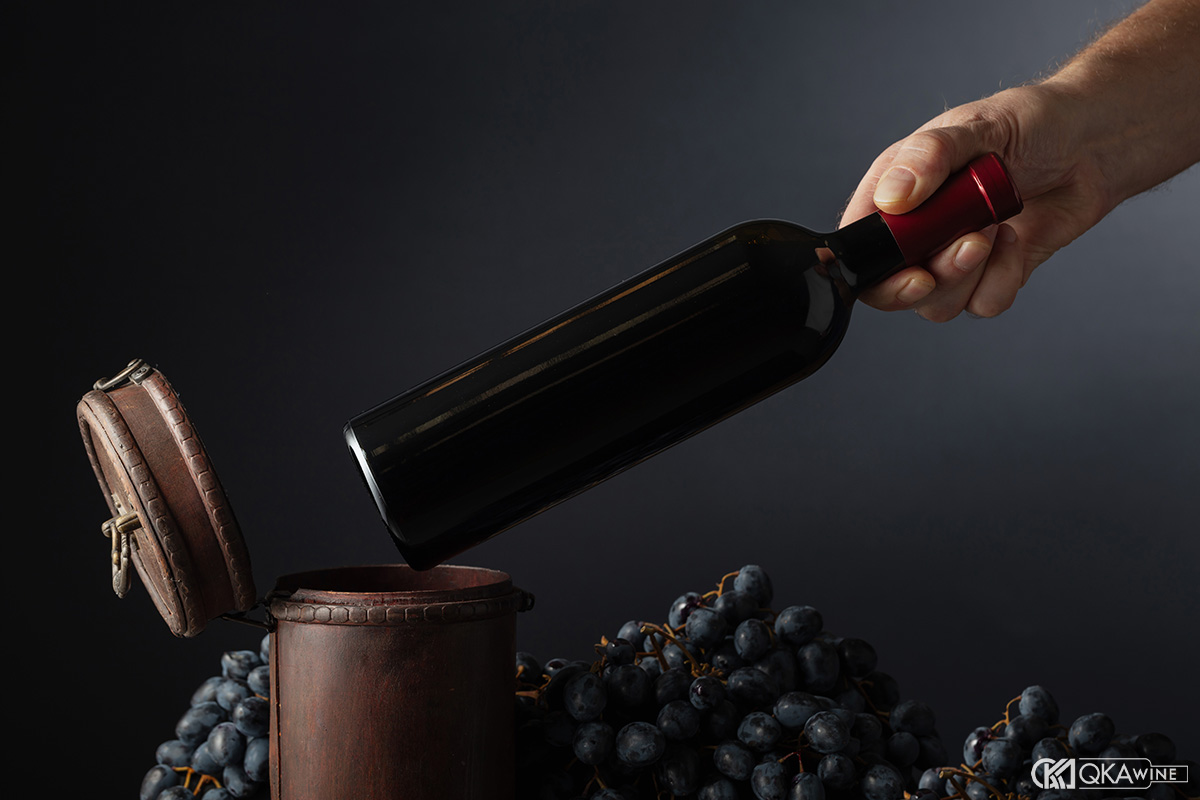 Rượu vang đỏ để được bao lâu sau khi mở nắp?