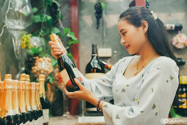 Rượu vang đỏ dễ uống cho phụ nữ