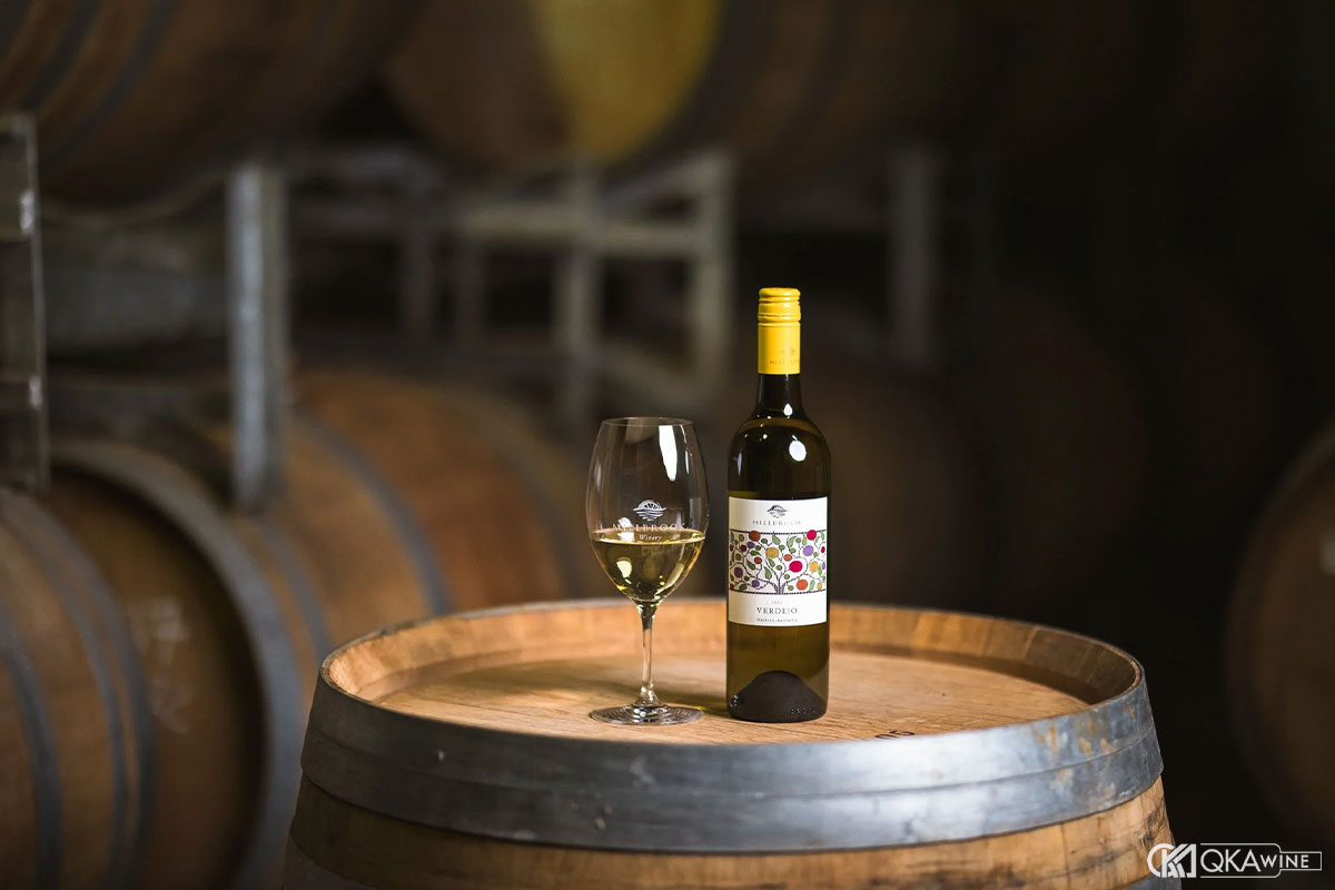 Thưởng thức rượu vang Verdejo