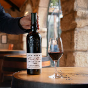 Vintage trong rượu vang đỏ là gì?