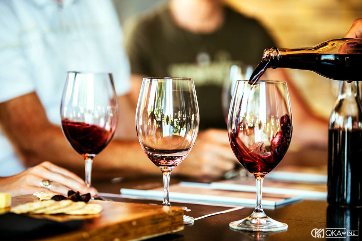 Ai nên uống rượu vang Cabernet Franc?