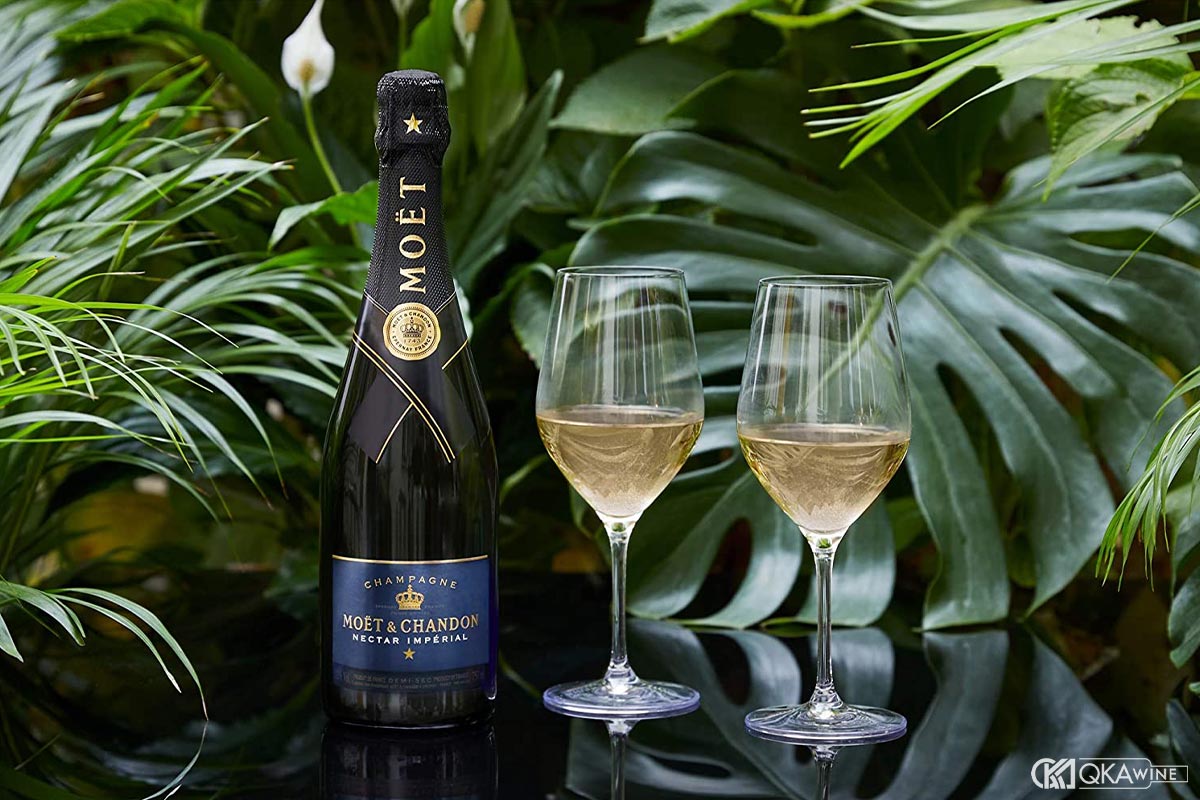 Demi-Sec Sparkling phù hợp với ai và dịp nào?