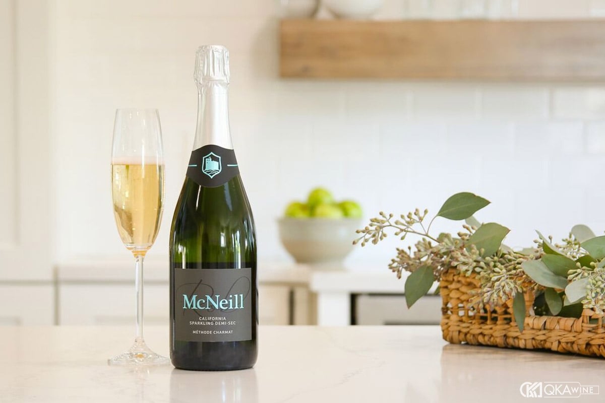 Demi-Sec Sparkling Wine