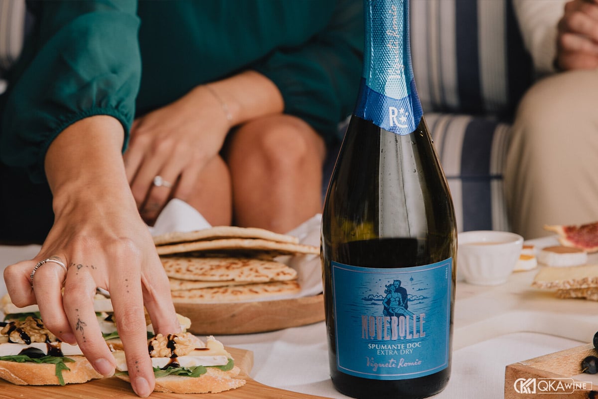 Extra Dry Sparkling Wine