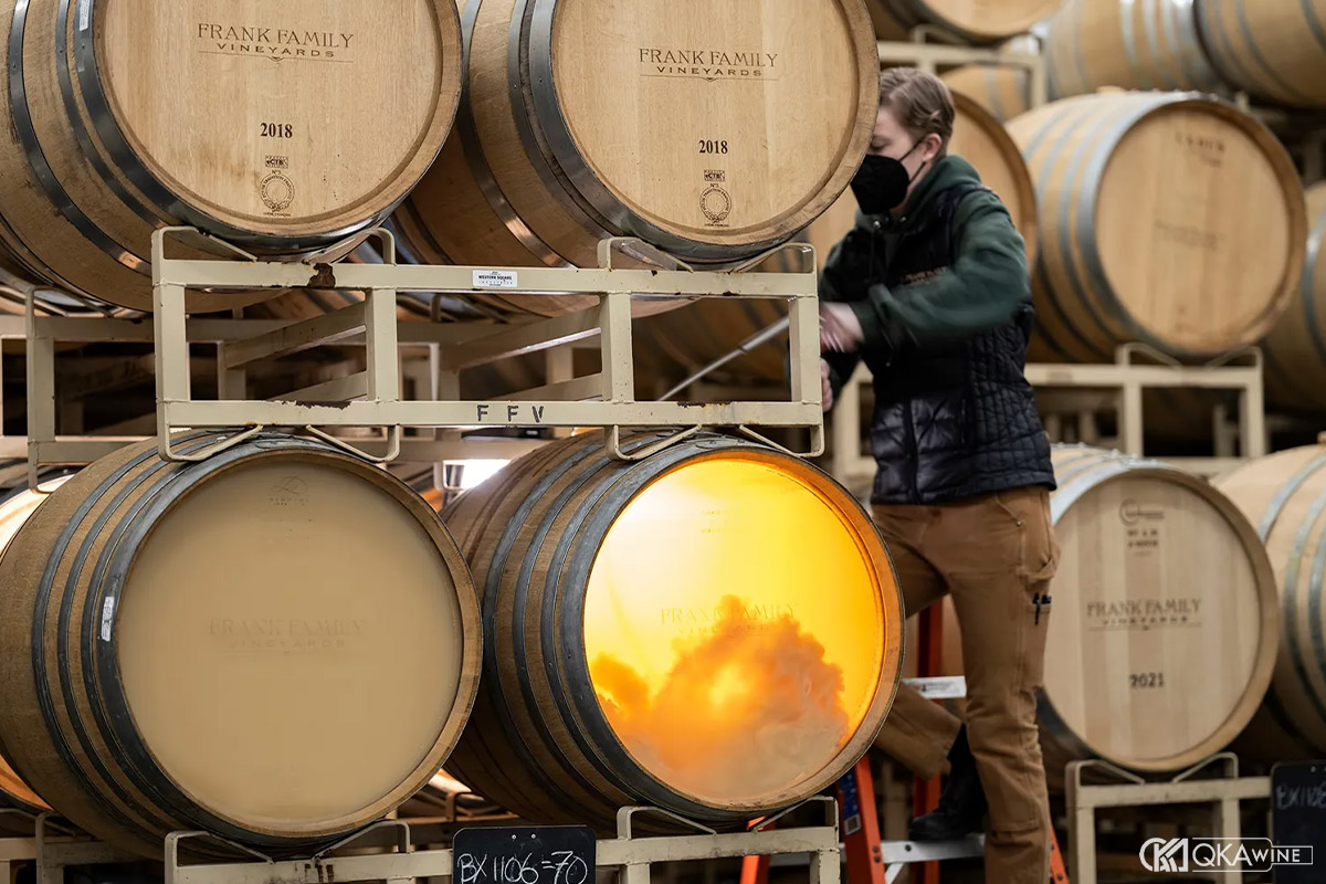 Lees tác động tới hương vị và cấu trúc rượu vang như thế nào?