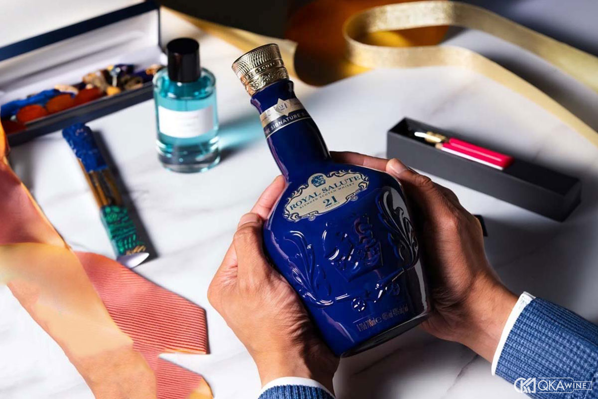 Mua Chivas làm quà hoặc sưu tầm