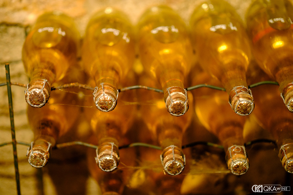 So sánh Chardonnay có và không Lees ageing