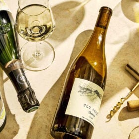 Top 10 chai vang Chardonnay đáng thử cho người mới bắt đầu