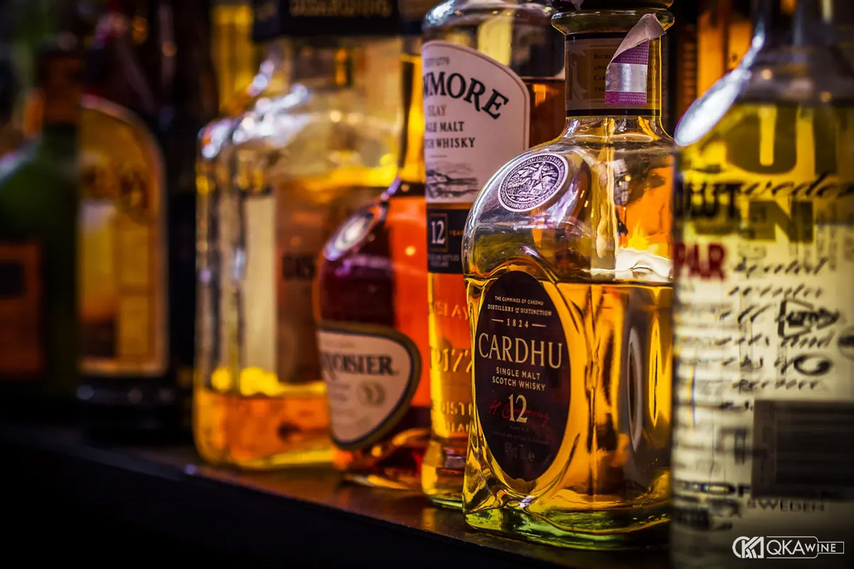 Kích thước chai whisky phổ biến
