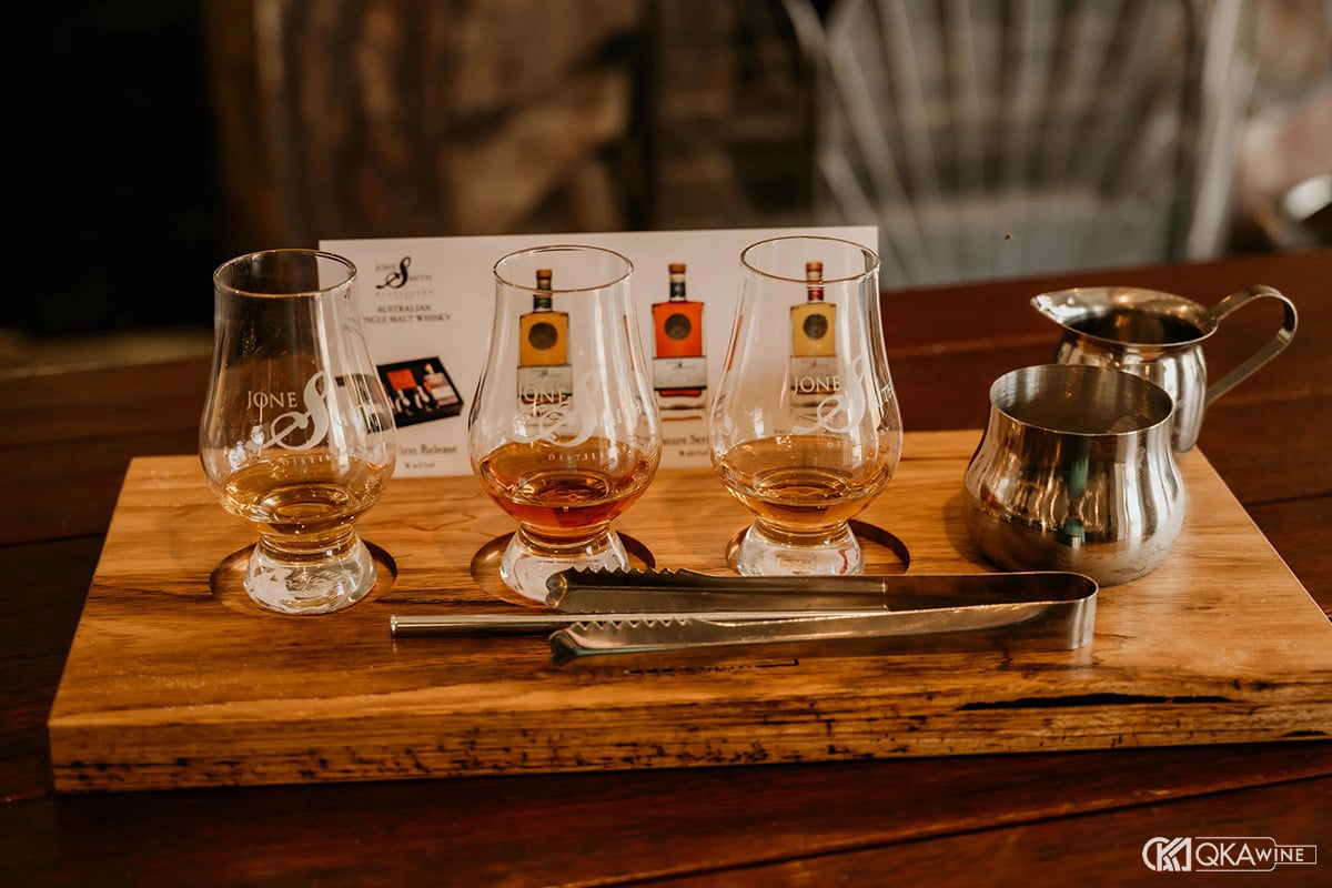Lỗi thường gặp khi chọn ly uống whisky