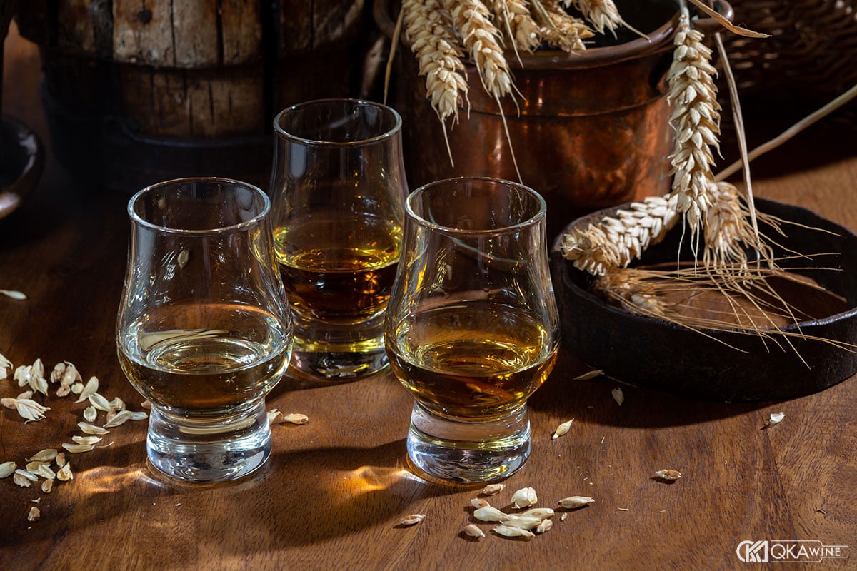 Whisky được làm từ gì?