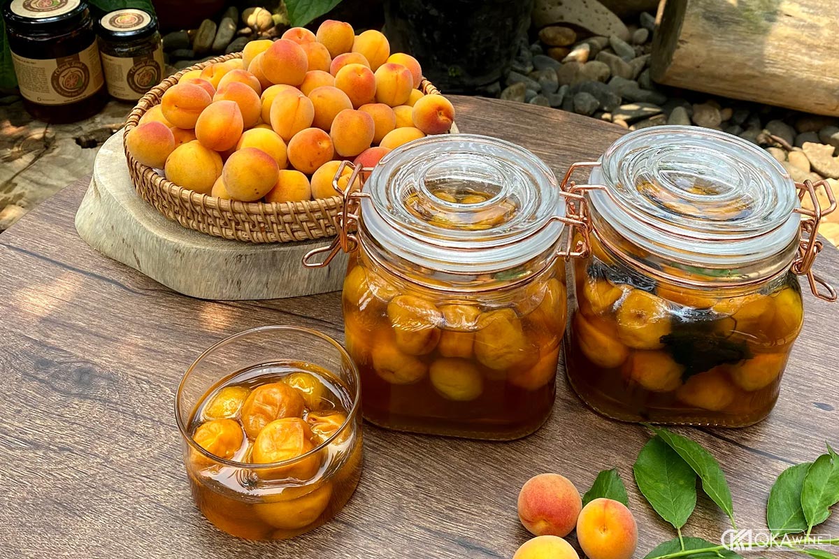 Cách ngâm rượu mơ má đào
