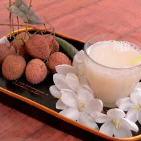Cách ngâm rượu vải
