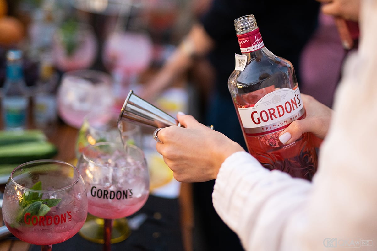 Rượu London Dry Gin có hương vị như thế nào?