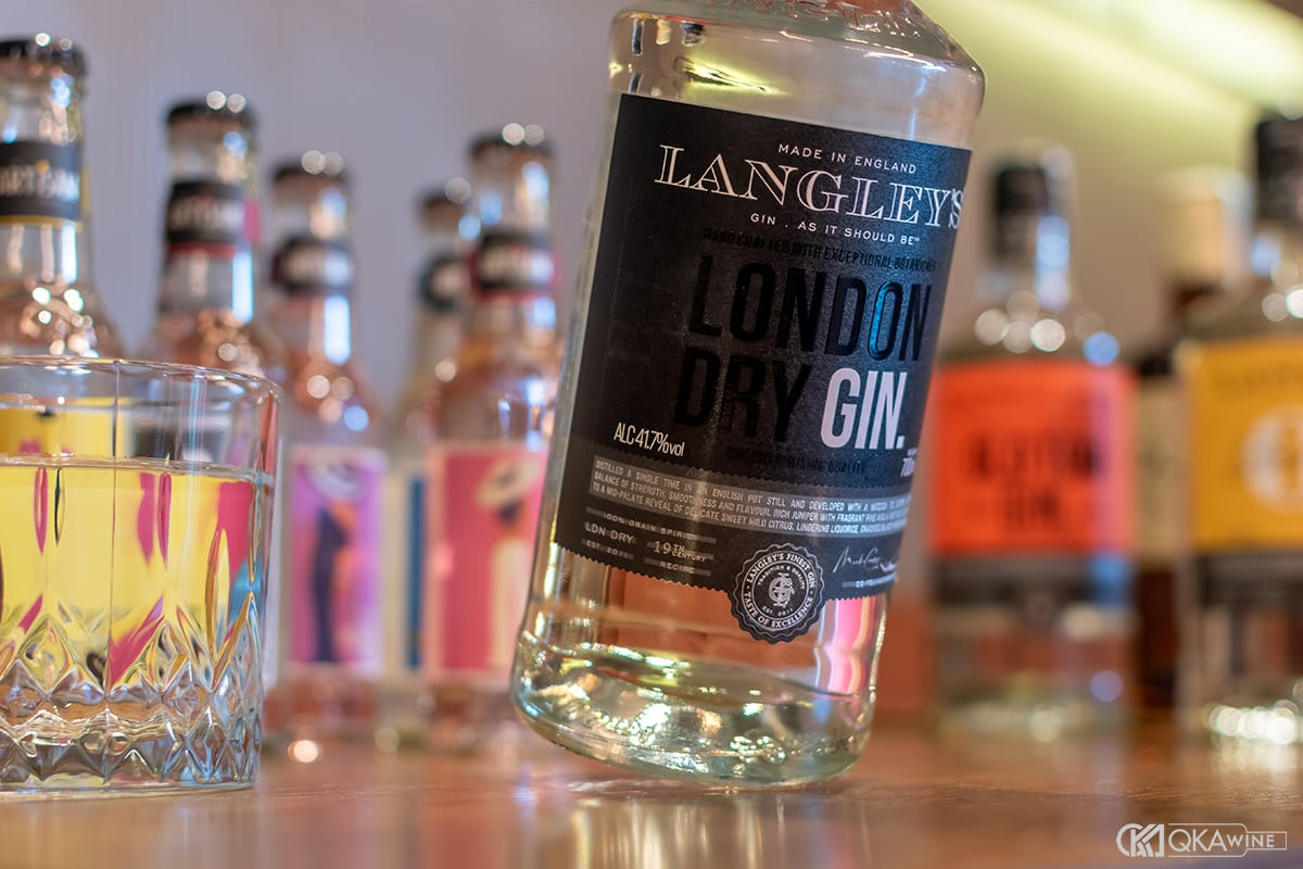 London Dry Gin khác các phong cách Gin khác thế nào?