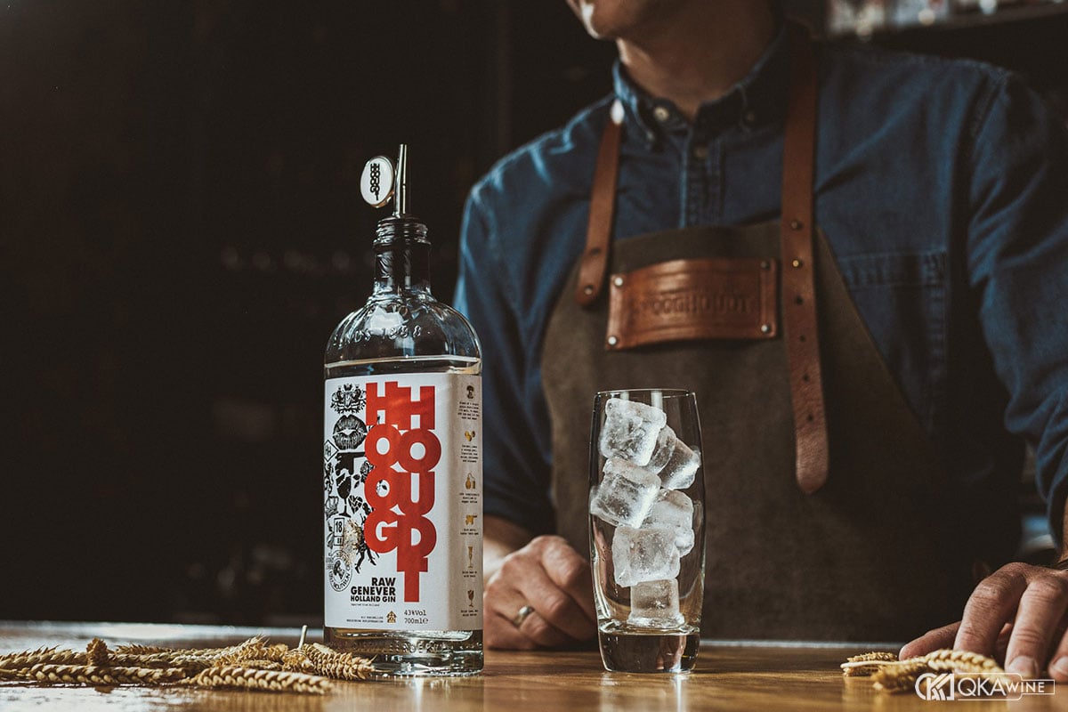 Rượu Gin truyền thống Hà Lan khác Gin hiện đại thế nào?