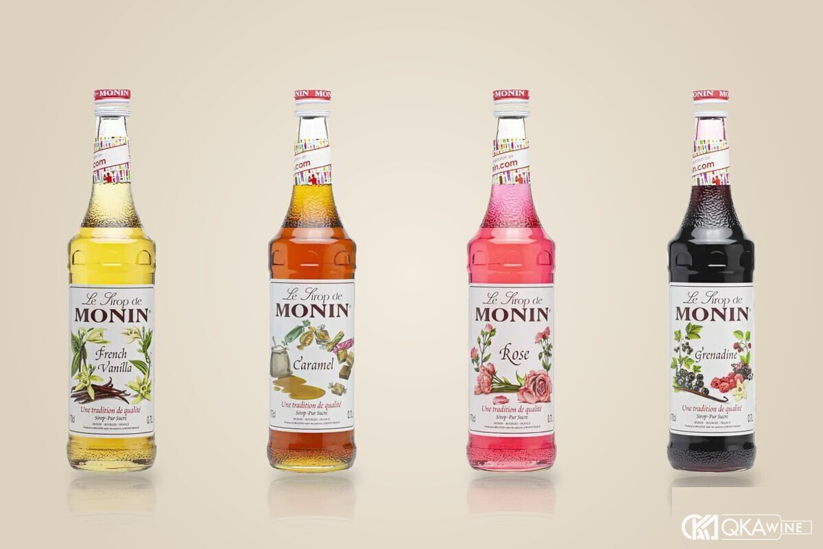 Bốn chai Monin Vanilla, Caramel, Rose và Grenadine