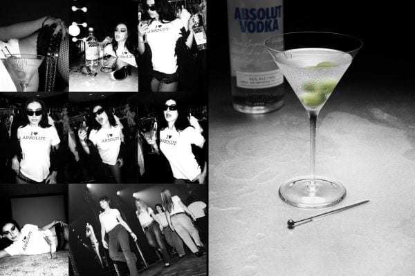 Ảnh chính thức chiến dịch ABSOLUT XCX: Charli XCX mặc áo I ♥ Absolut và ly Dirty Martini pha Absolut Vodka