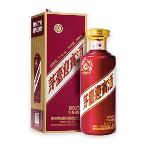 Chai đỏ burgundy Mao Đài Nghênh Tân dải chéo trắng cạnh hộp vàng đỏ